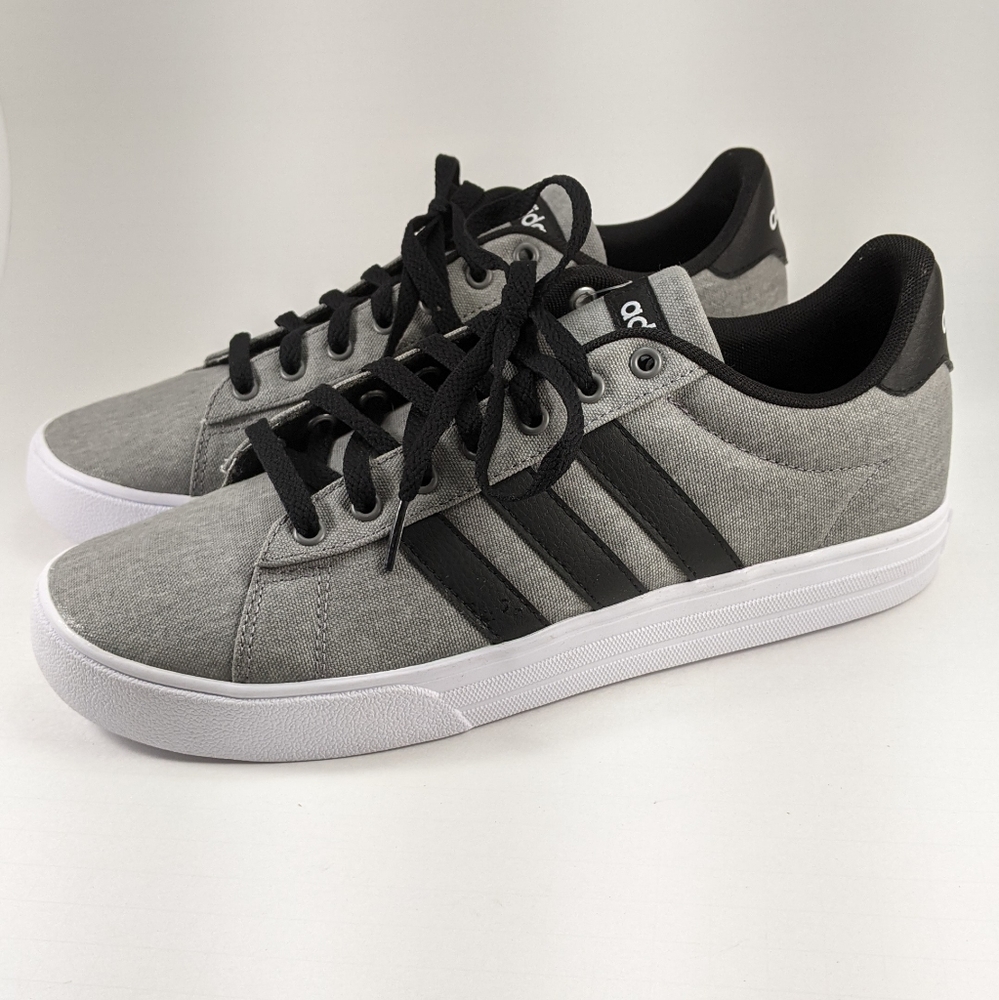 adidas Men's Daily 2.0 Sneaker - gray/size 8.5
